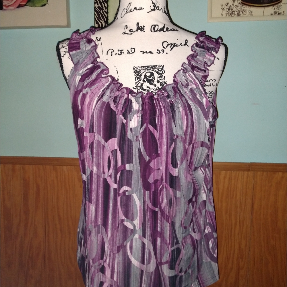 Euc Med Dressy Tank Top
